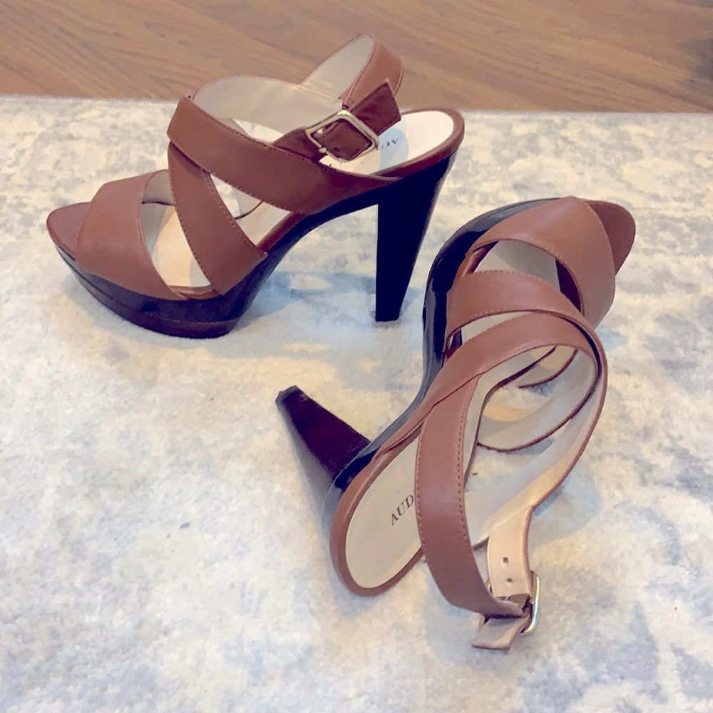 Audrey Brooke platform heels, brown leather, size 7.5”